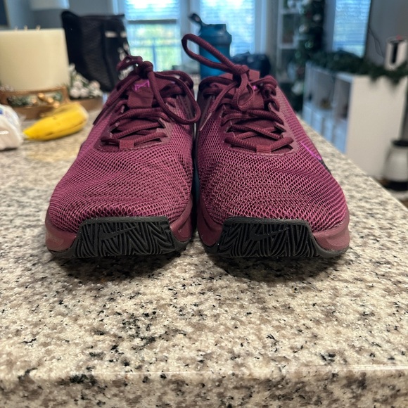 Women’s Nike Metcon 9 vivid purple, never worn. - Picture 6 of 8